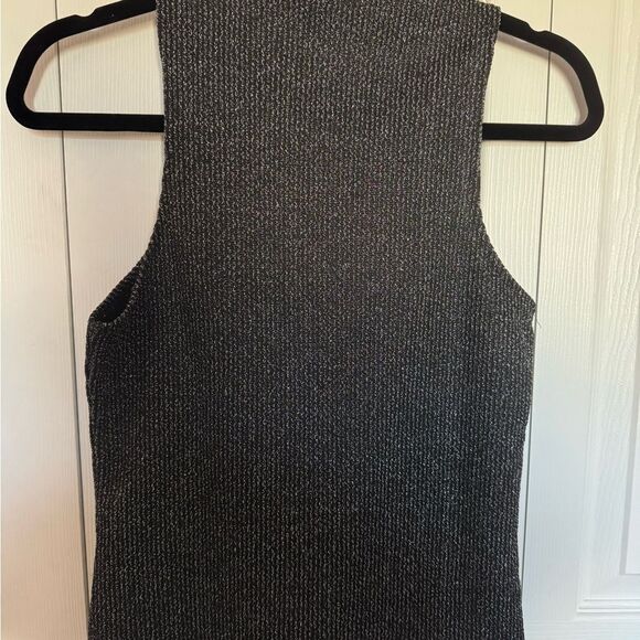 H&M Black & Silver Ribbed Turtleneck Sleeveless Top – Size Small - Picture 4 of 5